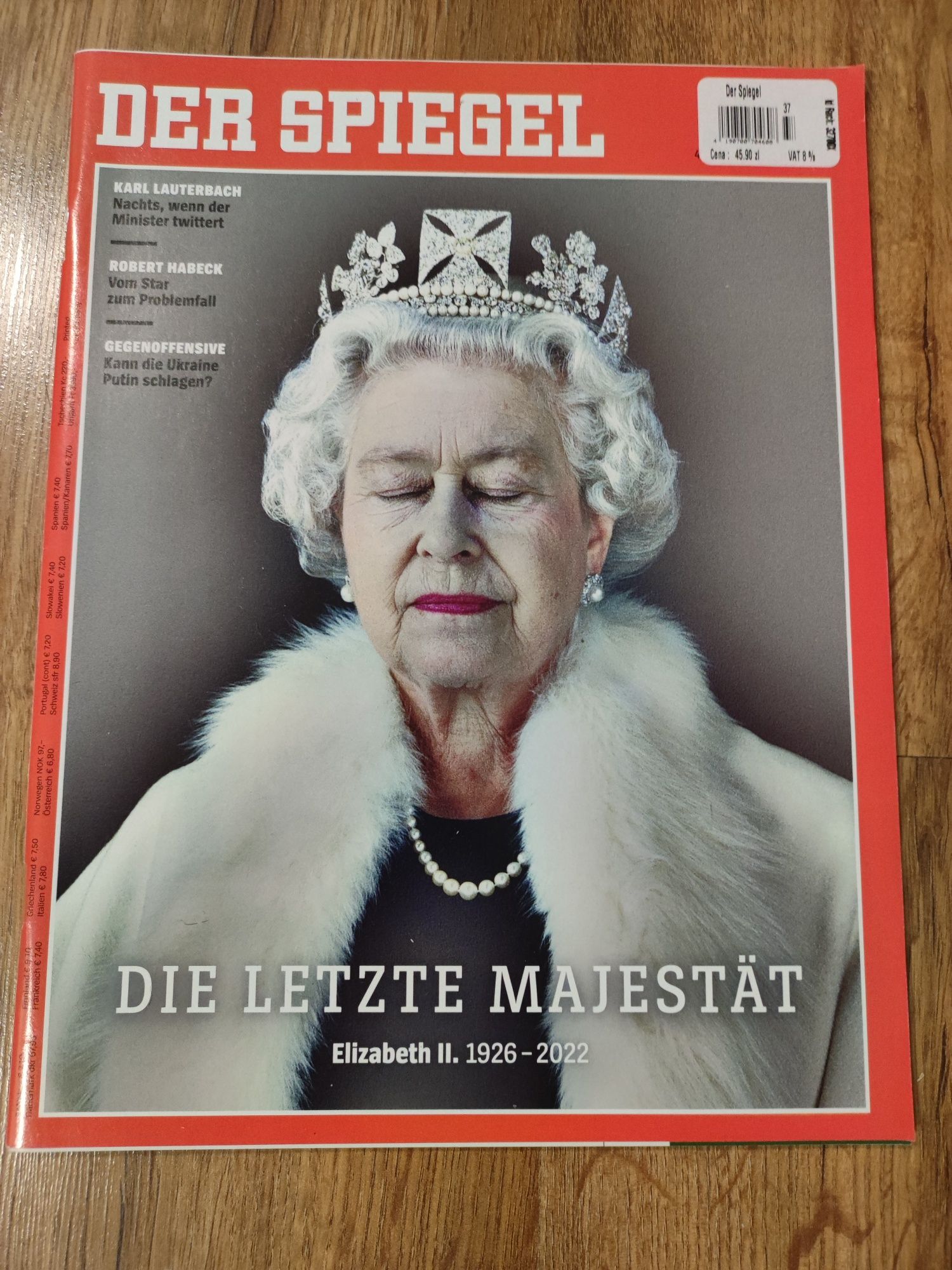 Der Spiegel z królową Elżbietą