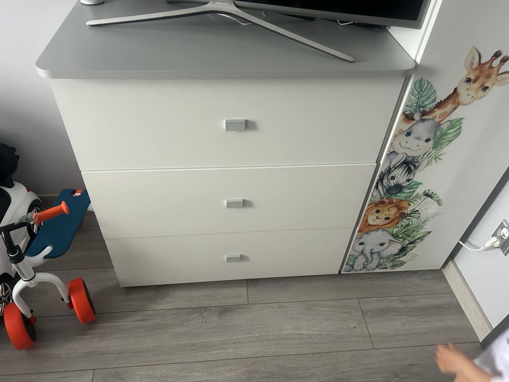 Sprzedam meble do pokoju dziecięcego