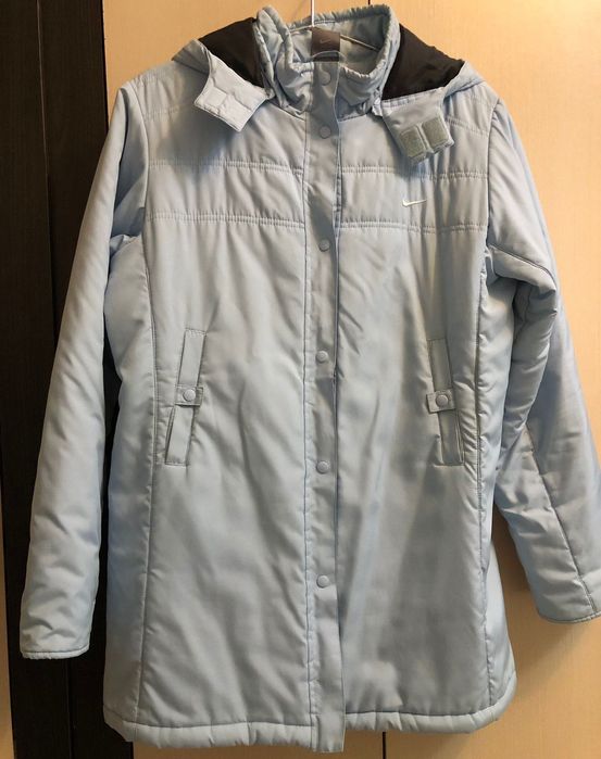 Оригінальна жіноча куртка NIKE