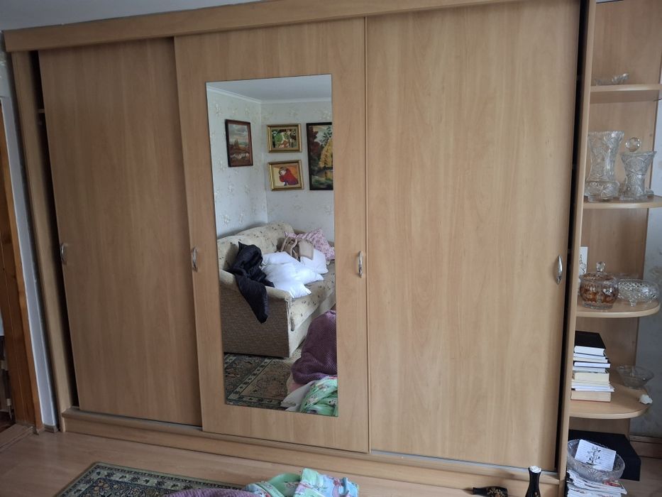 Szafa 3 drzwiowa suwana bardzo pojemna