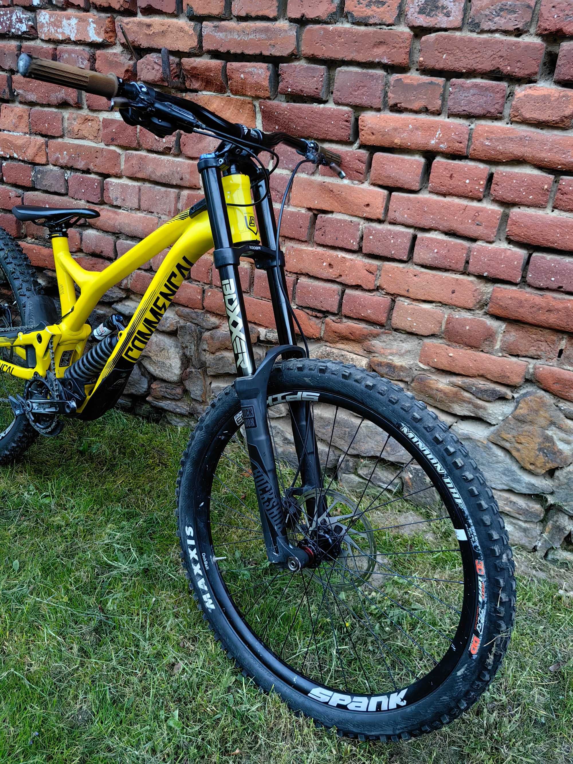 Commencal supreme v4 dh fr enduro