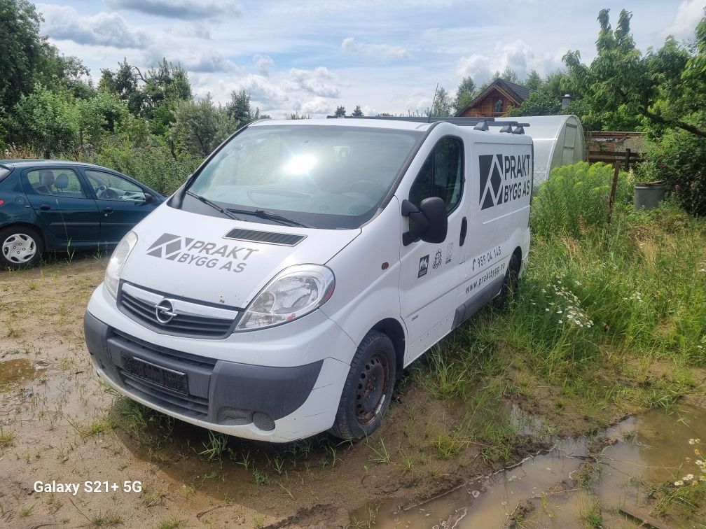 Opel vivaro 2.0 diesel 179000tys przebiegu