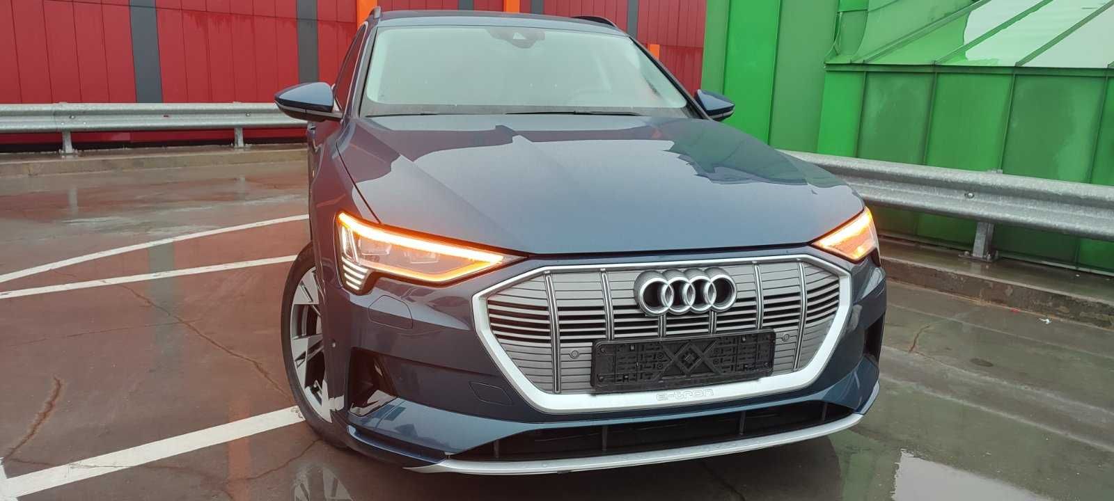 AUDI e-Tron quattro  AWD Pnevmo Panorama є авто 71квт та  95квт