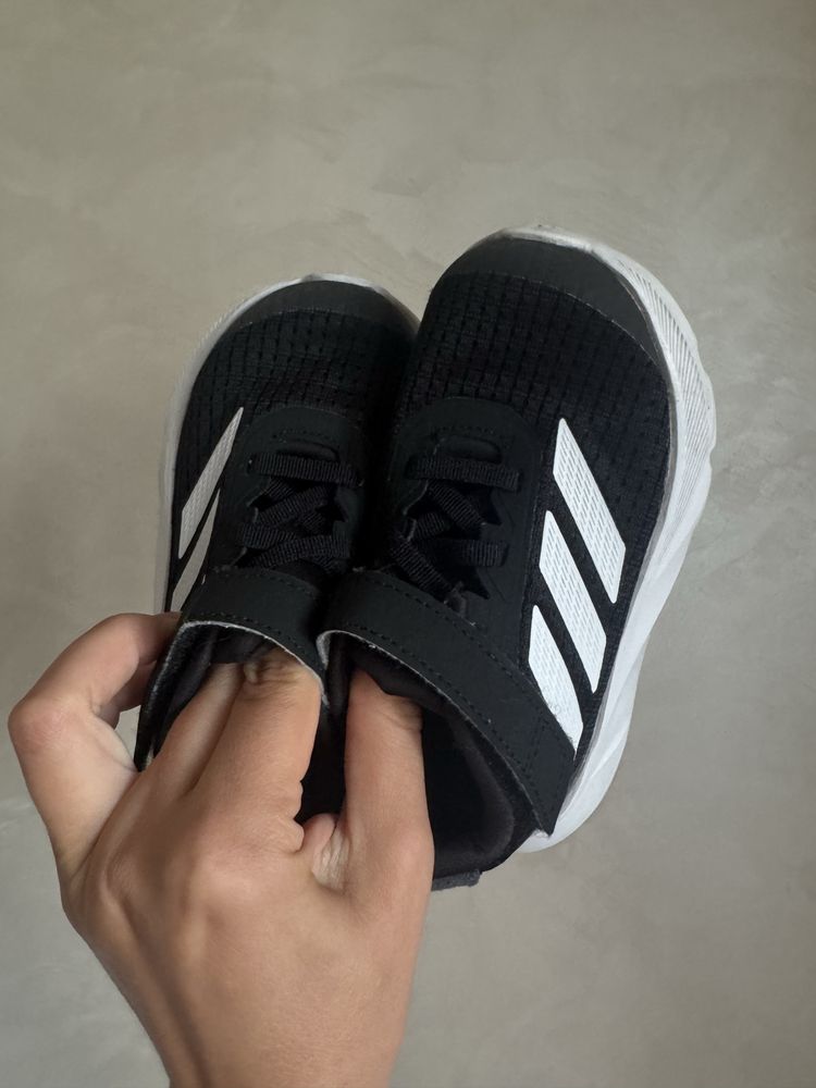 Стан нових! Adidas Duramo 24-25