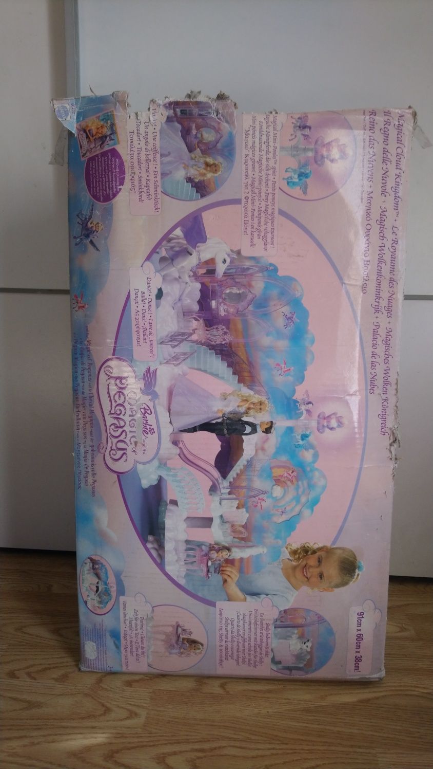 Barbie e o pegaso mágico castelo