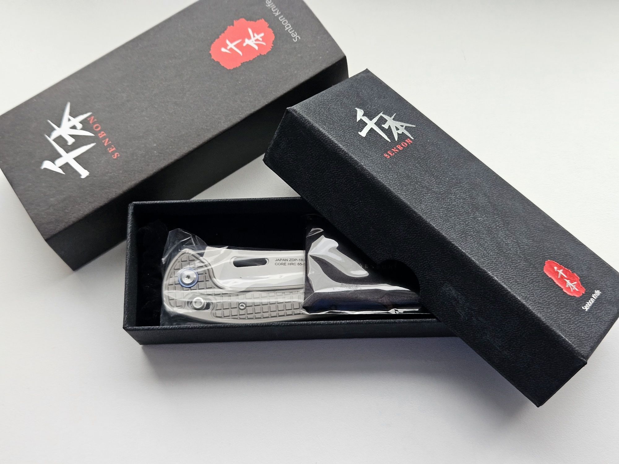 Nóż składany Sebon Zdp-189 titan edc