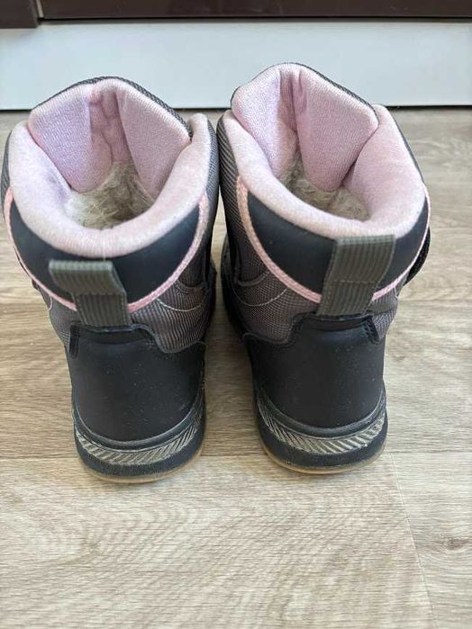 Зимние ботинки на девочку 19.6 стелька