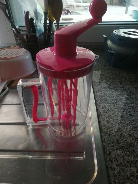 Recipiente para fazer panquecas crepes com dispensador