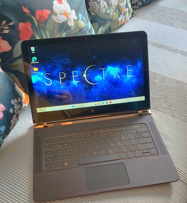 GOLD Windows11 HP Pro Spectre FHD wąski śliczny laptop Złoty usb-c SSD