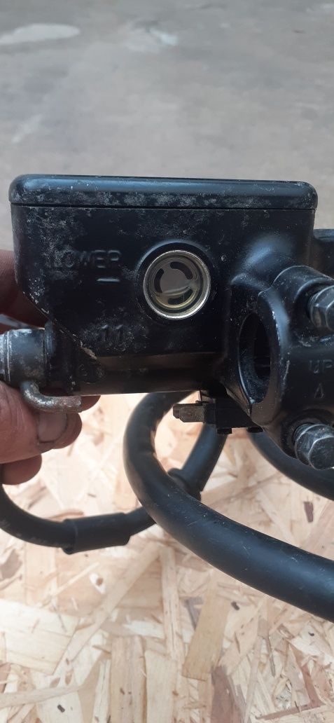 Travagem  bomba dupla moto