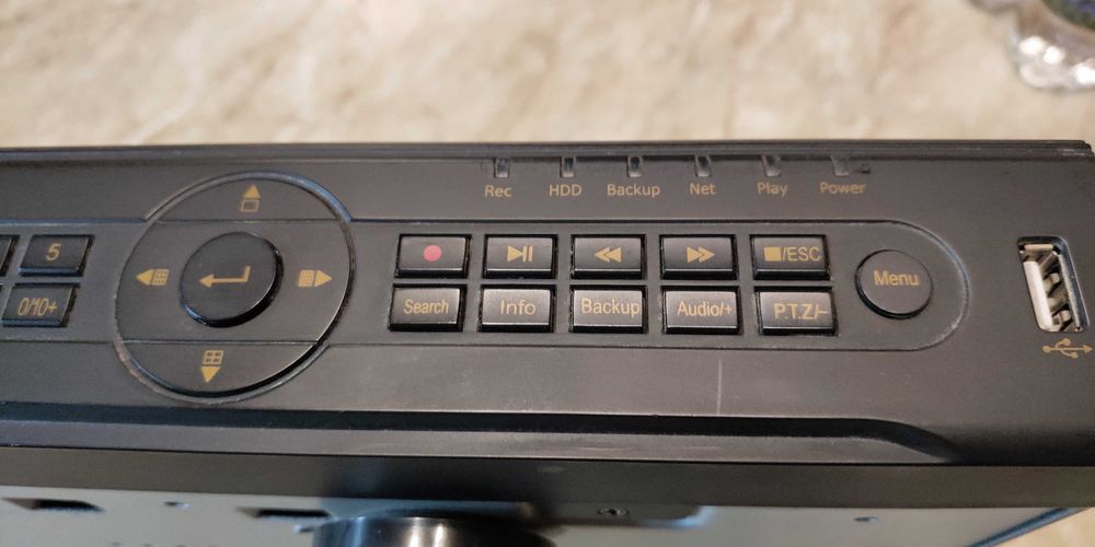 Видеорегистратор PRAXIS VDR 2016 на 16 камер