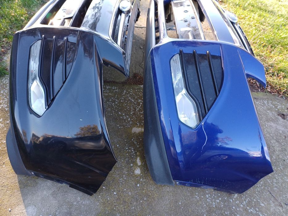 Zderzak przód Ford Kuga Mk 2 kolor FD-czarny, GD niebieski
