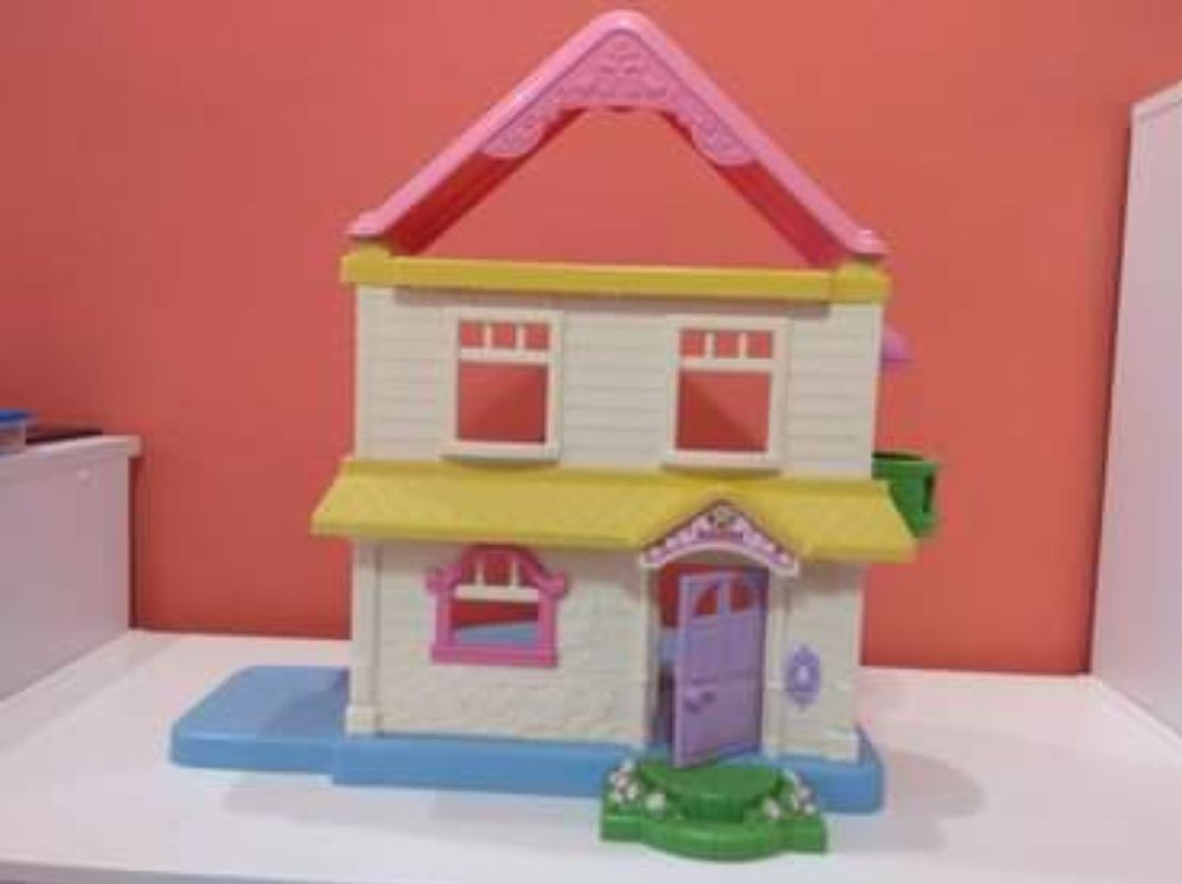 Domek dla lalek Fisher Price i domek drzewo Moshi Monsters