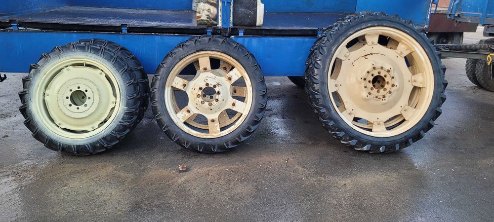 Wąskie koła- 3 komplety (ciągnik, opryskiwacz)