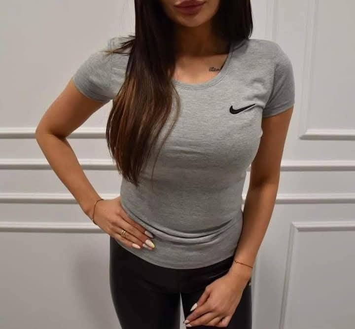 Koszulki damskie Nike Puma Guess Tommy Hilfiger Boss itp