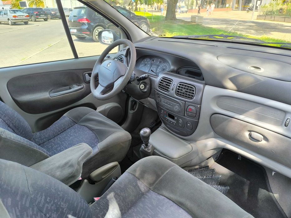 Renault Scenic 1.4 conquest