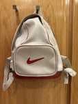 Mochila nike pequena