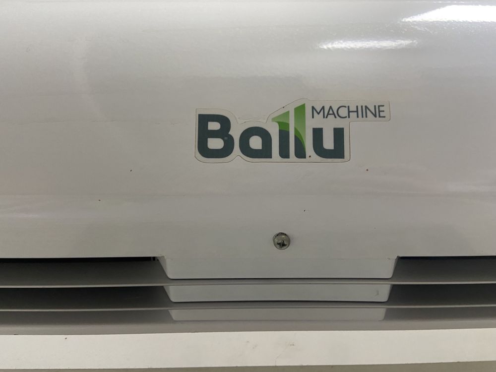 Ballu BHC-L10-S06 теплова  повітряна завіса