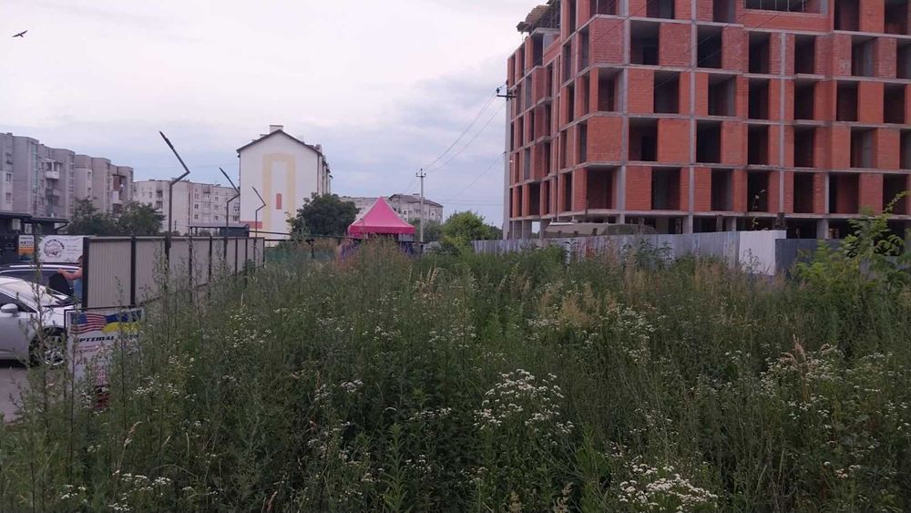 Земельна ділянка під комерційну діяльність  перспективна локація