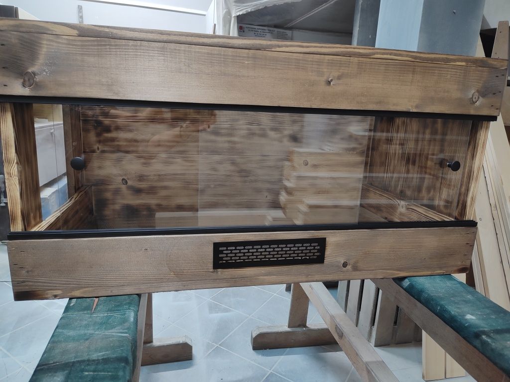 Terrarium dla agama brodata gekon wąż