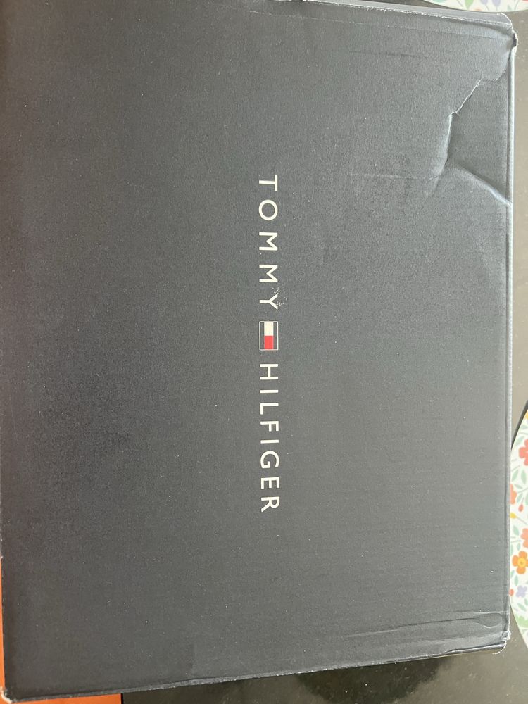 Sapatilha nova original tommy hilfiger 39 na caixa