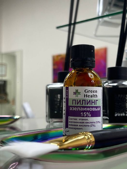 Пілінг ліфтинг, збільшення губ, апаратна, ін'єкційна косметолог