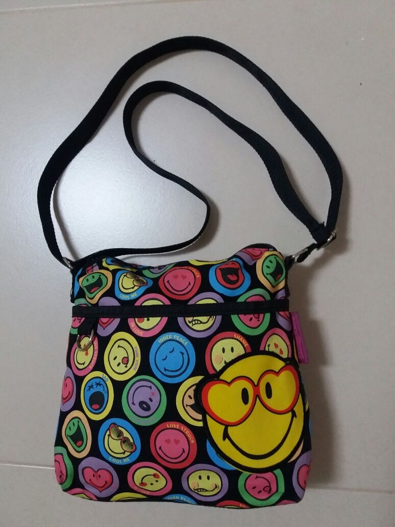 Bolsa / Mala colorida marca Smiley World