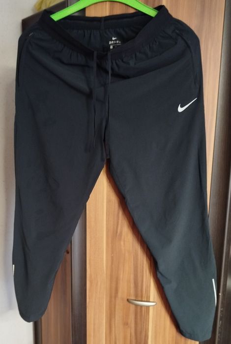 Spodnie dresowe męskie Nike Dri Fit rozmiar S stan idealny