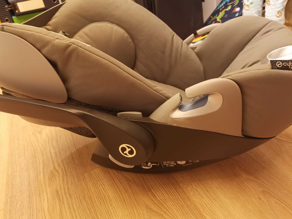 Carrinho Cybex BALIOS, Ovo Cloud Z e Isofix