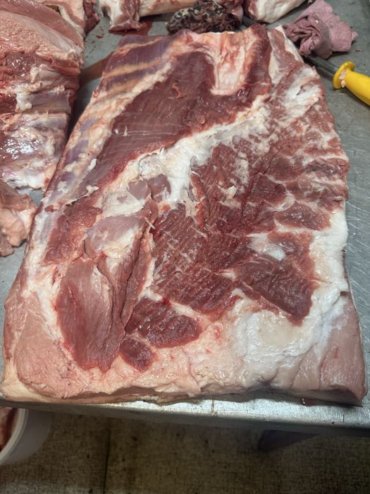 Продаємо мясо свинини