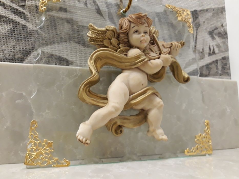 Aniołek figurka  na szkle  dekoracja rzeźba prezent Chrzciny pamiątka