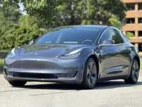 Tesla Model 3 Long Range      2020