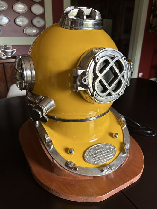 Escafandro XXL / Candeeiro / Coleção e Decoração