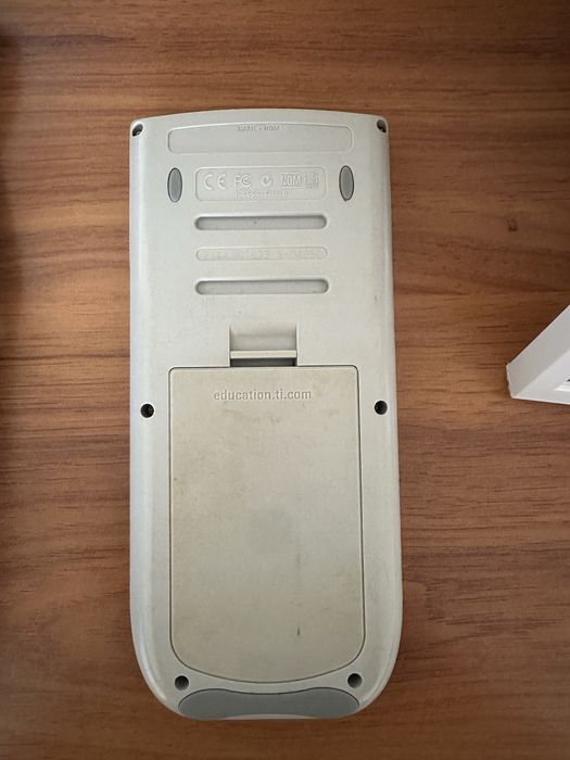 Calculadora gráfica TI-84 Silver Edition