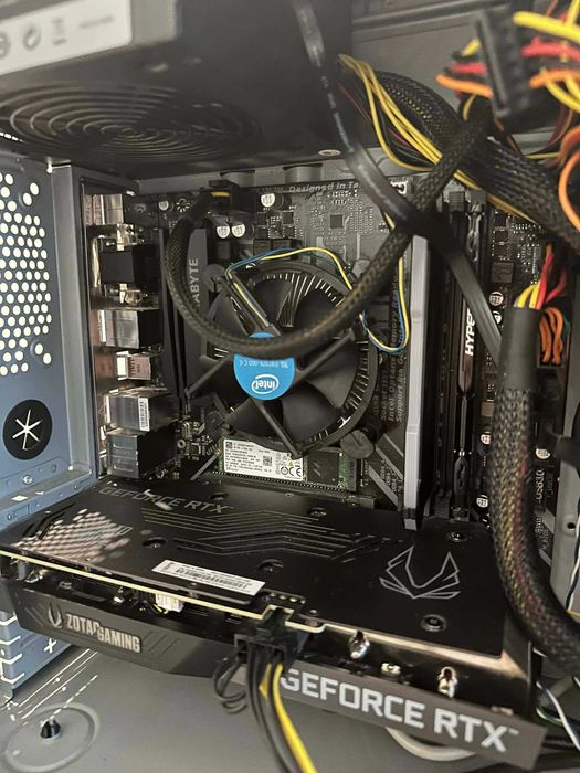 Komputer i7-8700 + RTX 3060 12GB + 24GB RAM