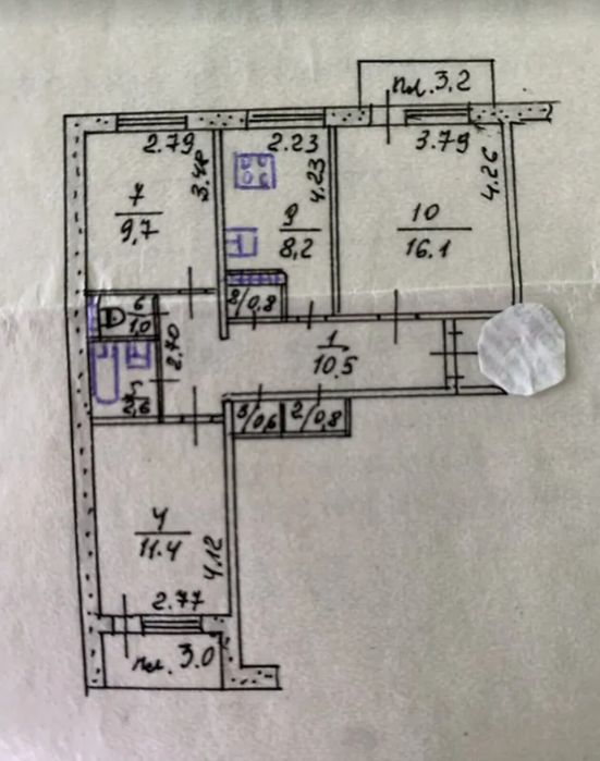 Продаж 3к квартири 64 кв. м на просп. Злуки