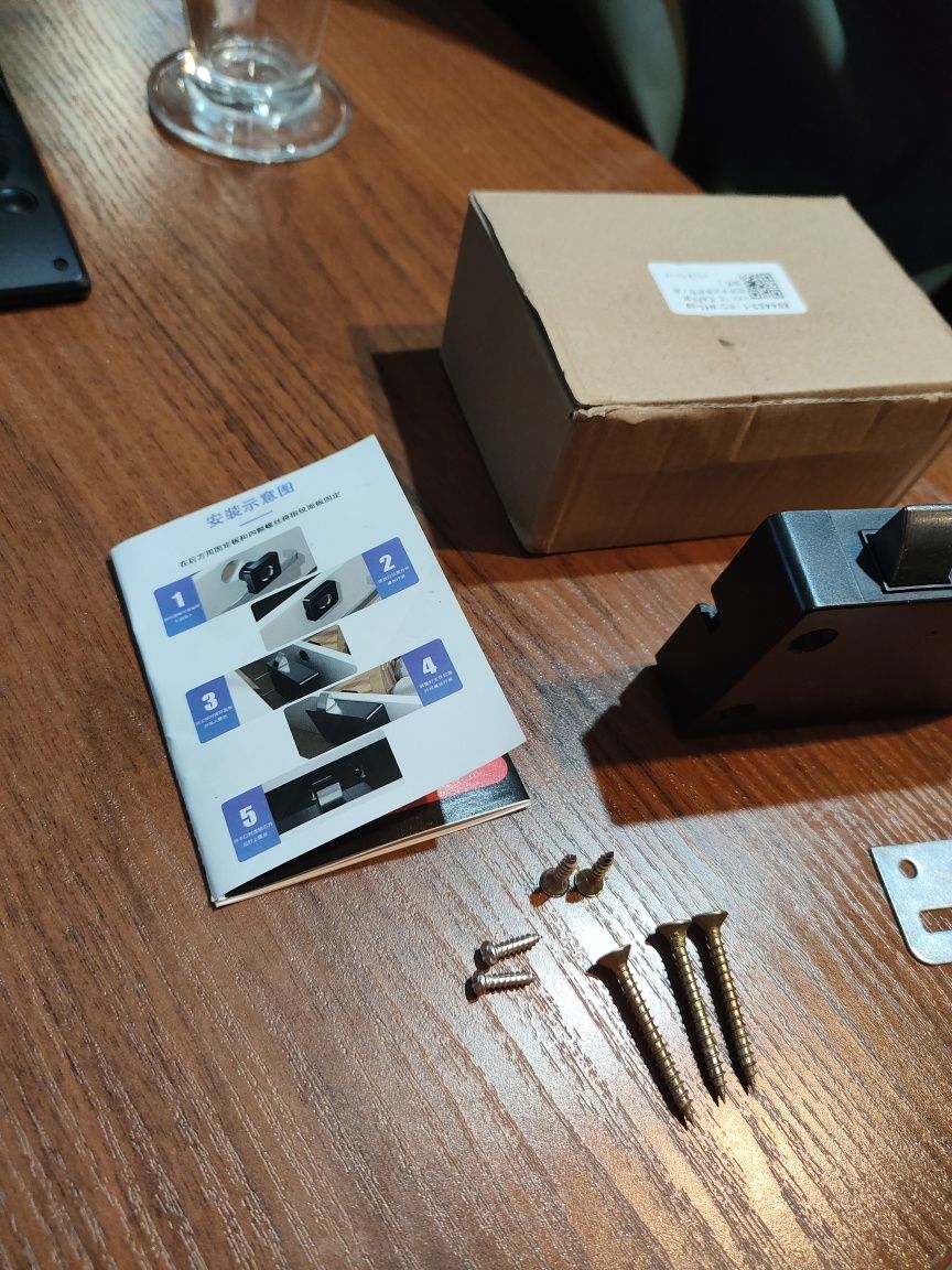 Inteligentny zamek elektryczny do szafki szuflady mebli na dotyk linie
