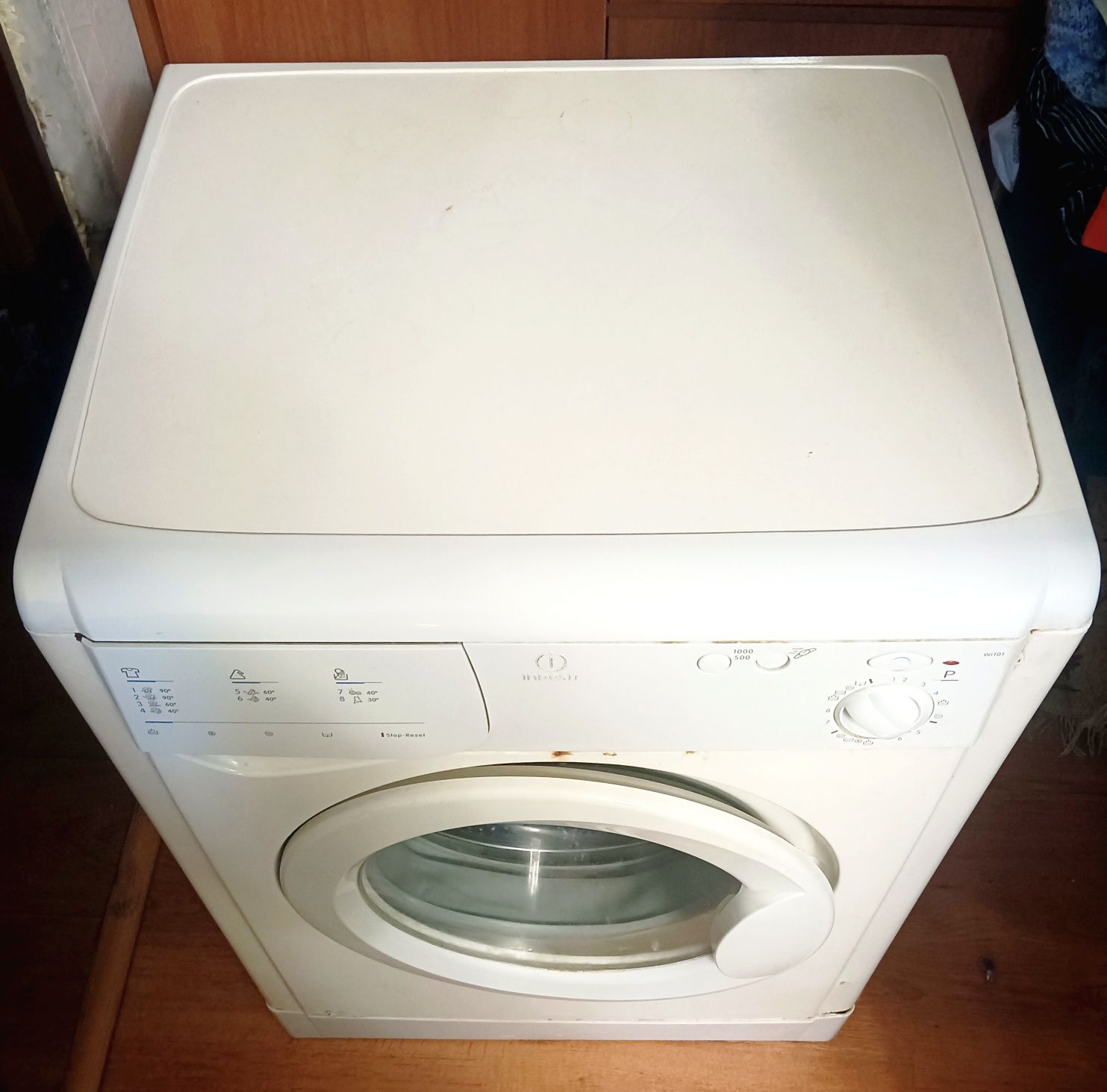 Стиральная машина Indesit WI 101