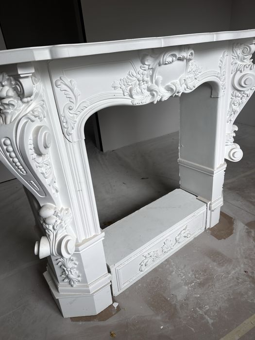 Декоративний камін