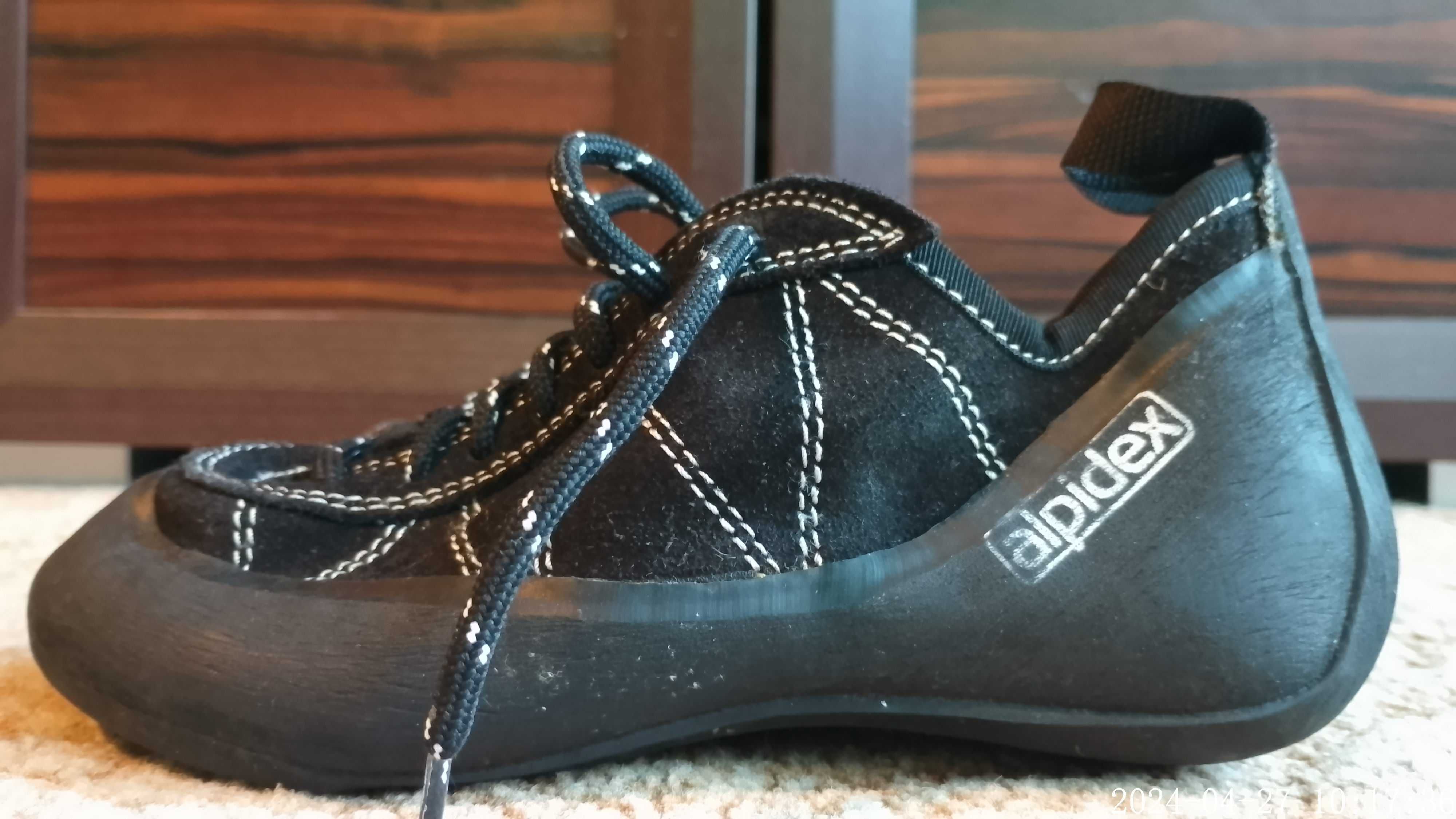 Buty wspinaczkowe Wiązane r:38 black Alpidex