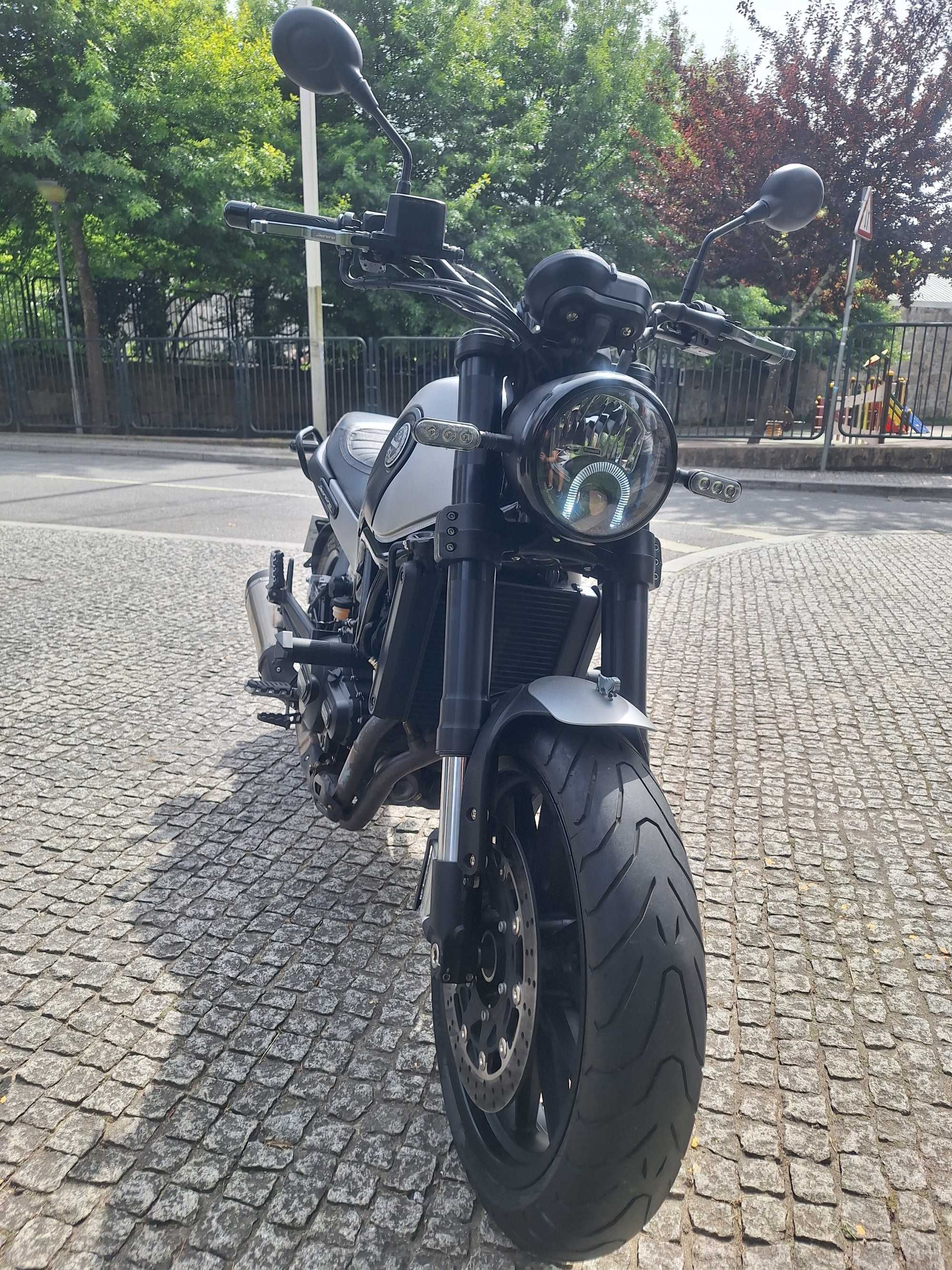 Benelli Leoncino 500