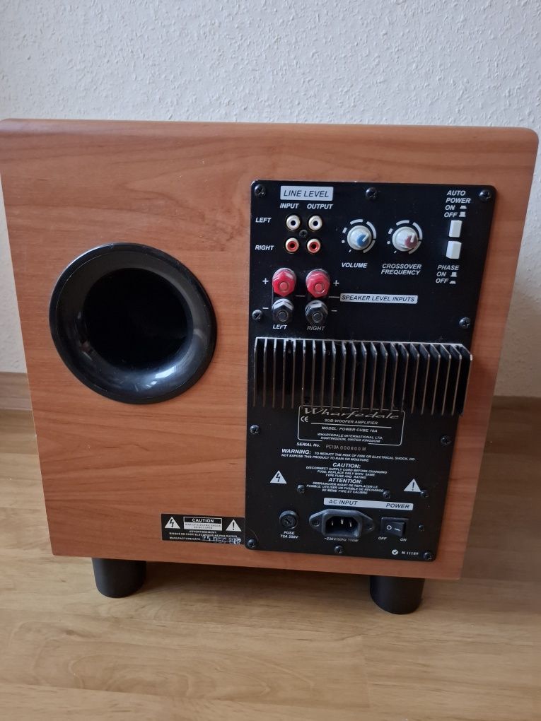 Subwoofer wharfedale power cube 10