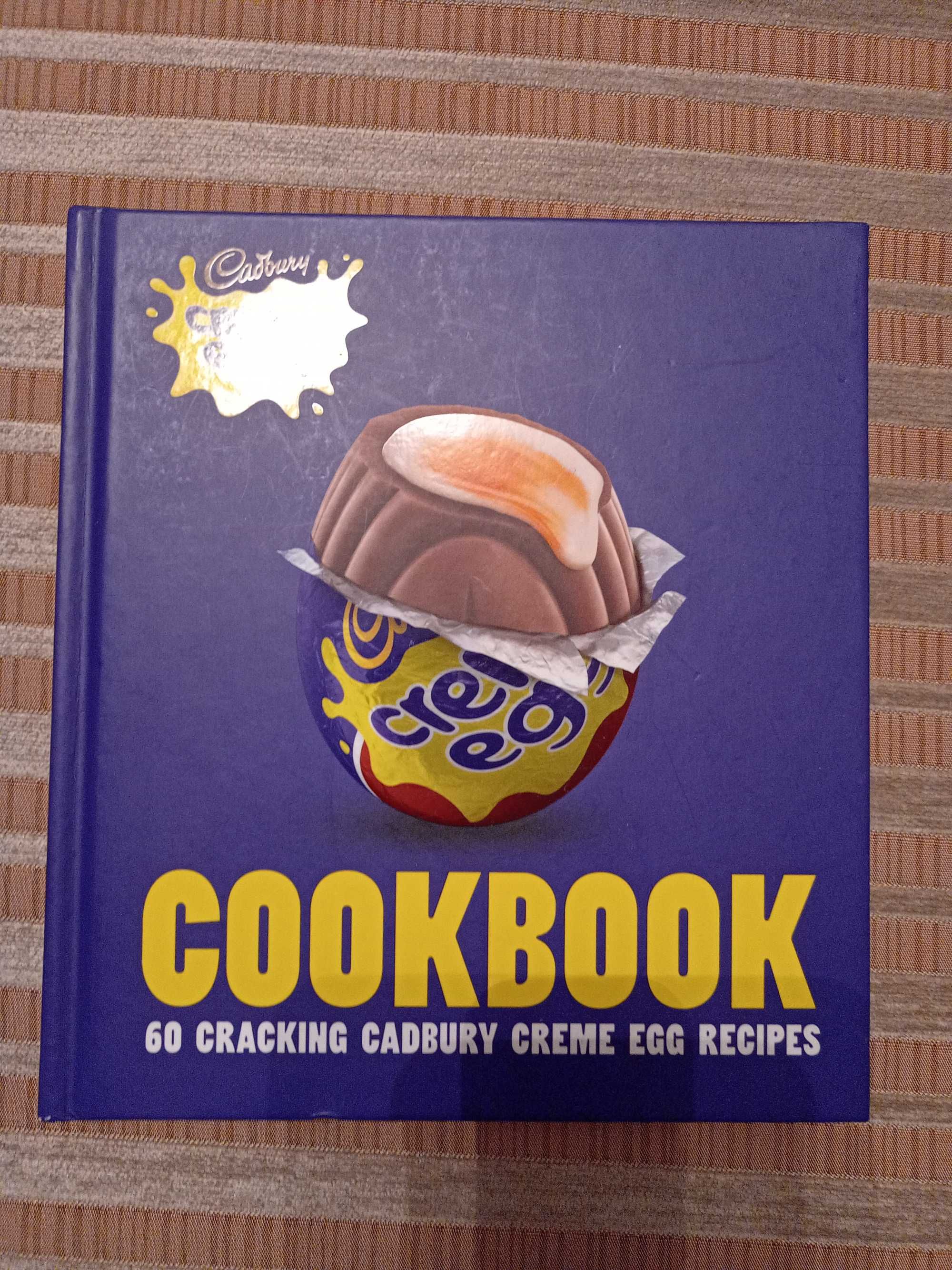 книга на английском по приготовлению тортов и пирожных Cookbook