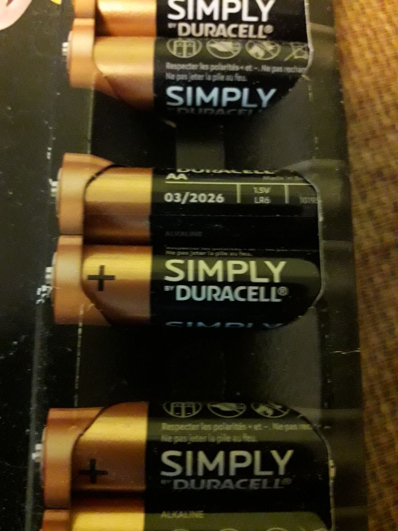 Продам батарейки Duracell