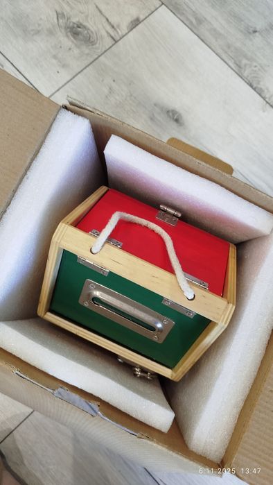 Domek z zamkami manipulacyjny Small Foot