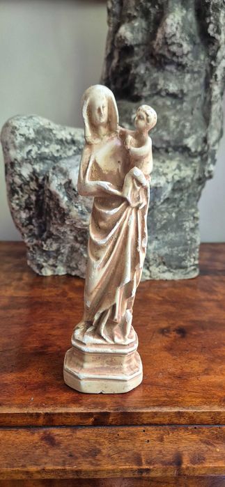 Stara sakralna rzeźba Matka Boska z dzieciątkiem Madonna antyk
