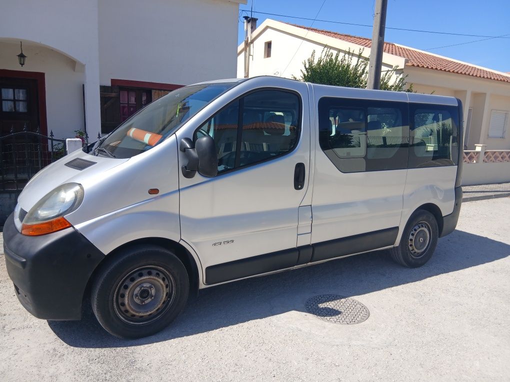 Renault 9 lugares 1.9 dci