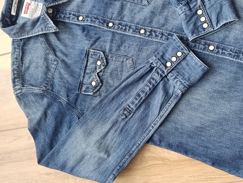 Чоловіча джинсова сорочка Levi's