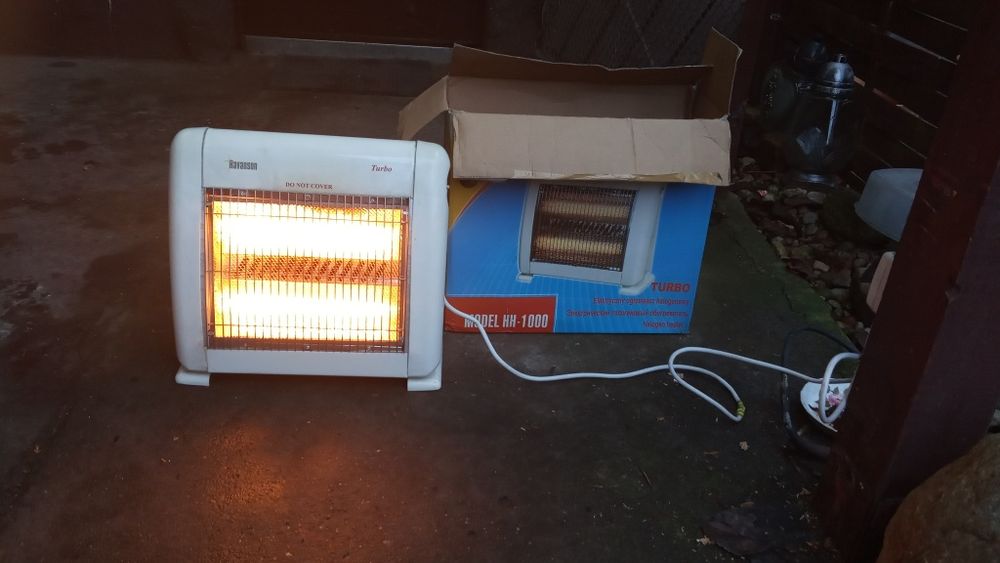 Elektryczny ogrzewacz halogenowy
