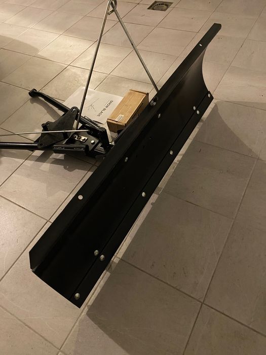 Pług do śniegu traktorka Husqvarna Rider